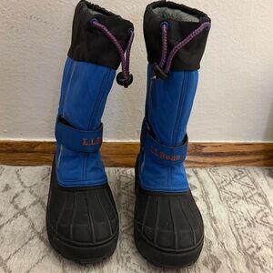 L.L. Bean Black and Blue Snow Boots
